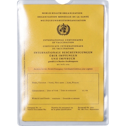 Klare Ausweishülle aus transparentem Material mit gelbem Impfpass im Inneren.