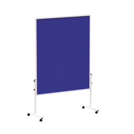 Moderationstafel mit blauer Filzoberfläche und weißen Stellfüßen auf Rollen.