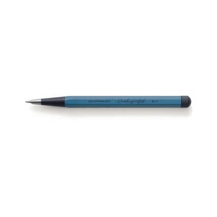 Bleistift mit Drehmechanik in steinblau, Ansicht von der Seite.