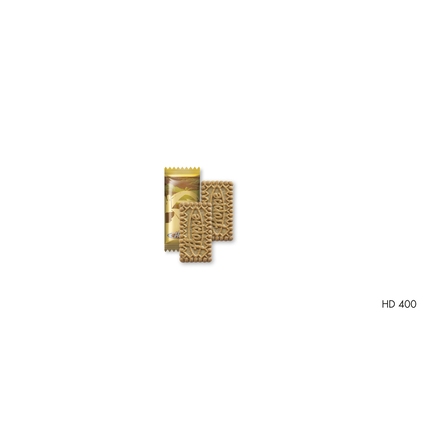 Karamellgebäck in zwei Formen auf weißem Hintergrund.