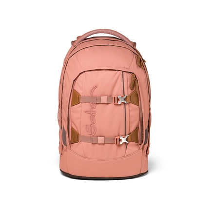 Rosa Schulrucksack mit Lederapplikationen und zwei Metallschnallen, Frontansicht.
