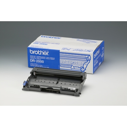 Trommel DR-2000 liegt vor verpackter Box mit Beschriftung in weiß und blau.