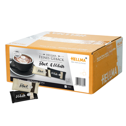 Verpackung mit Keksen in schwarzer und weißer Aufmachung neben einer Tasse Kaffee.