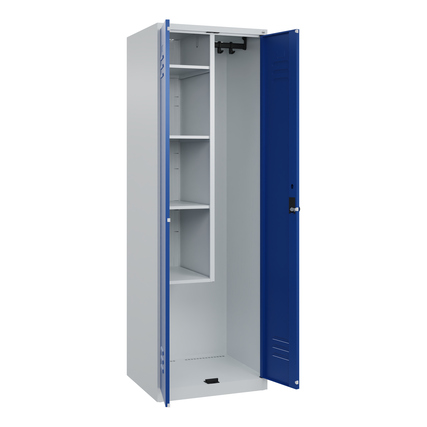 Putzmittelschrank in lichtgrau mit blauer Tür, innen mit Regalen und einer Kleiderstange.