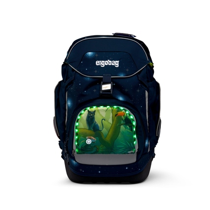 Zippie LED Jungle an der Fronttasche eines ergobag Ranzens mit leuchtenden LEDs.