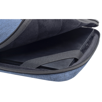 Blaue Notebookhülle mit eingelegtem Laptop und offenem Reißverschluss.