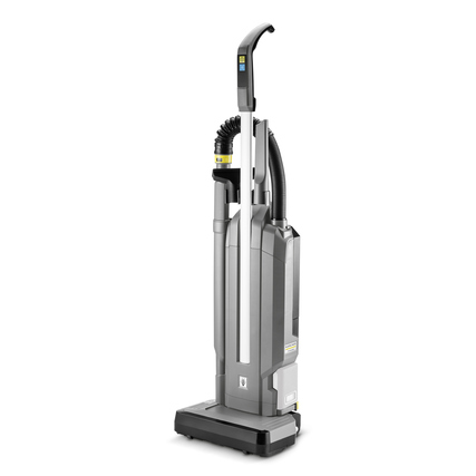 Kärcher Bodenstaubsauger CV 30/2 Bp in aufrechter Ansicht mit Zubehöranschluss.
