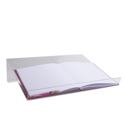 Klarer Tisch-Lesepult mit offenem Notizbuch und Stift in einer neutralen Perspektive.