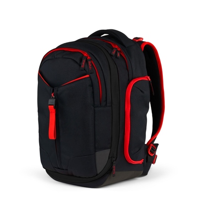Schwarzer Schulrucksack mit roten Akzenten, seitlicher Fronttasche und ergonomischem Tragesystem.