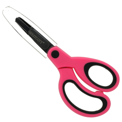 Pinkfarbene Bastelschere mit asymmetrischem Design und transparenter Klingenhülle.