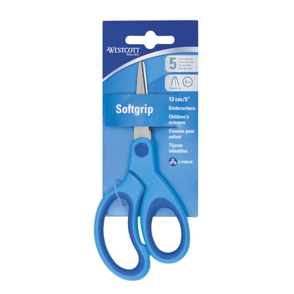 Blaue Kinderschere mit ergonomischen Griffen und spitzen Klingen auf Verpackung.
