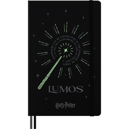 Schwarzes Harry Potter Notizbuch mit Glow-in-the-Dark-Effekt und Zauberstab-Design.
