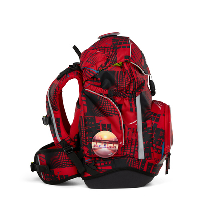 Schulranzen in Rot mit Mustern, seitliche Ansicht, inklusive Clip für Kletties.