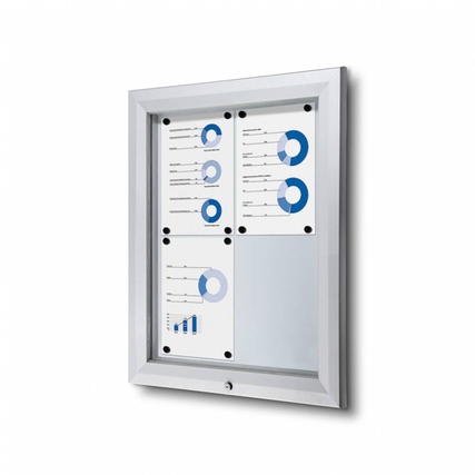 Abschließbarer Schaukasten für 4 x DIN A4 mit Metallrückwand und Präsentationen im Innenbereich.