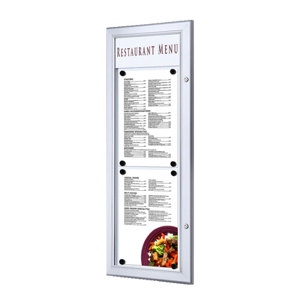 Silberner Schaukasten für zwei DIN A4-Menüs im Freien, mit Klarsichttafel und Aluminiumrahmen.