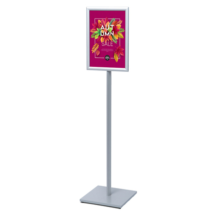 Infodisplay im Design Standard, Größe DIN A3, auf einem Standfuß mit Werbeinhalt.