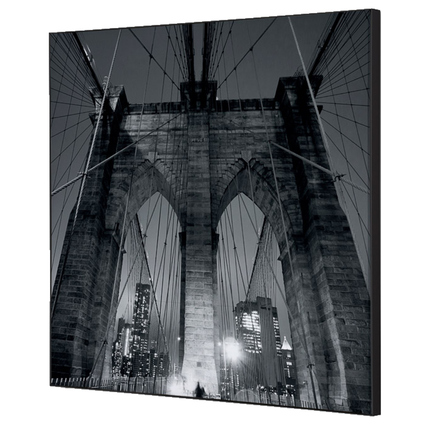 Dekobild mit der Brooklyn Bridge in Schwarz-Weiß auf einem Spannstoff-Rahmen.