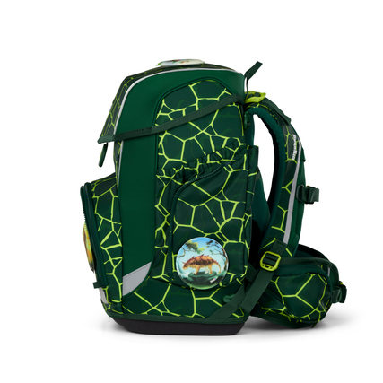 Grüner Ergobag Schulranzen Cubo mit Bärenmotiv, seitliche Ansicht auf das Außen- und Innendesign.