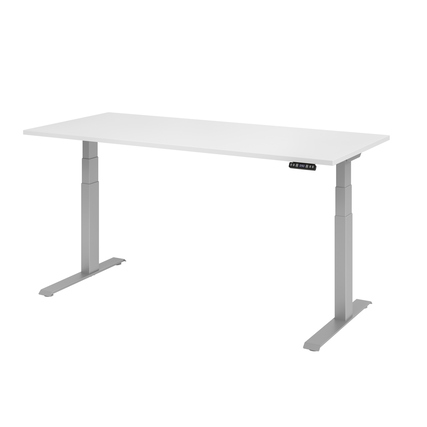 Weißer Schreibtisch mit silbernen Beinen und Bedienpanel, seitliche Ansicht.