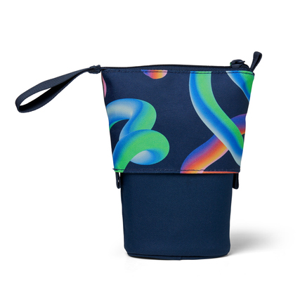 Schlampermäppchen in Dunkelblau mit buntem Twist-Muster und seitlichem Griff.