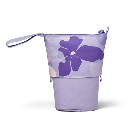 Lila Schlampermäppchen mit Blumenmotiv, das sich zu einem Stiftehalter ausziehen lässt.
