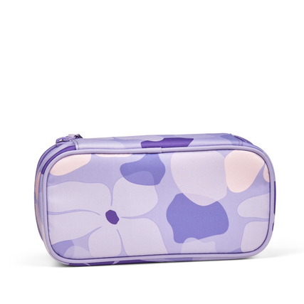 Lila Schlampermäppchen mit floralem Muster, seitliche Ansicht.