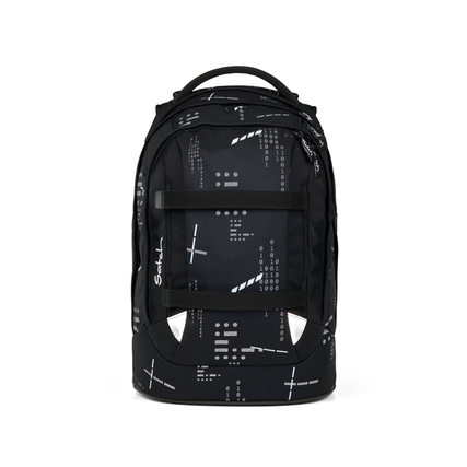 Schulrucksack mit reflektierendem Design in Schwarz mit grafischen Mustern, Frontansicht.
