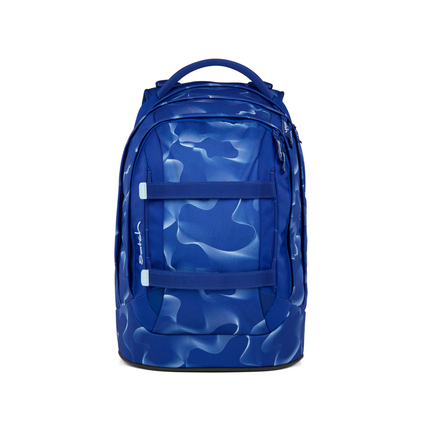 Frontansicht eines blauen Schulrucksacks mit zwei horizontalen Riemen und Wellenmuster.