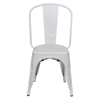 Weißer Gartenstuhl mit perforierter Sitzfläche und industriellem Design, frontale Ansicht.