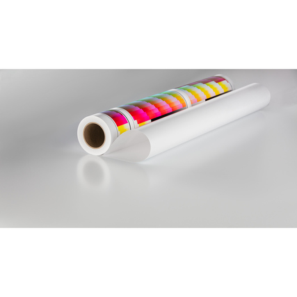 Gerolltes Inkjetplotterpapier mit buntem Druck in einer Präsentationsansicht.