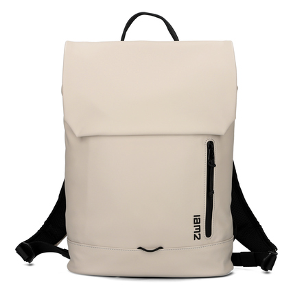 Wasserfester Rucksack in sandfarben mit Klappe und seitlichem Reißverschluss.