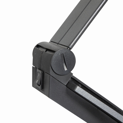 Detailansicht der Gelenke und des Schalters der anthrazitfarbenen MAULsolaris Tischleuchte.