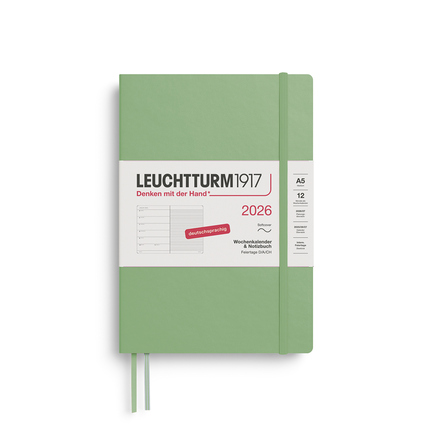 Kalender im DIN A5 Format 2026 in salbeigrün mit Bindung und Kennzeichnung auf dem Cover.
