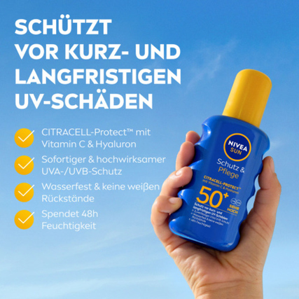 Sonnenschutzmittel in Blau mit gelbem Deckel und Hinweisen zu UV-Schutz und Feuchtigkeit.