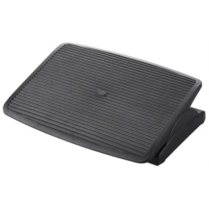 Schwarze Fußstütze mit gerillter Oberfläche und verstellbarem Winkel für Ergonomie am Arbeitsplatz.