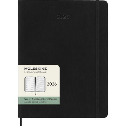 Schwarzer Moleskine Buchkalender XL 2026 mit einem Etikett und dem Jahr 2026 auf dem Cover.