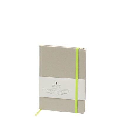 Neon Softcover Notizbuch mit Stoffeinband und elastischem Verschlussband in neutraler Farbe.