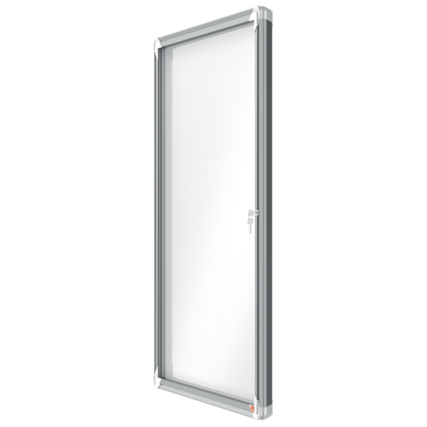 Wandschaukasten mit glatter, transparenter Front und silbernem Rahmen, stehend dargestellt.