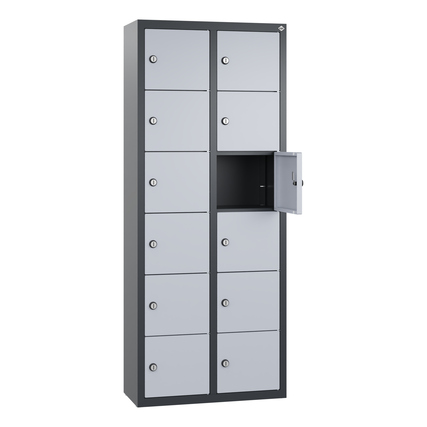 Wandschließfach mit 12 Fächern, anthrazitgrau mit weißaluminiumschicht, ein Fach geöffnet.