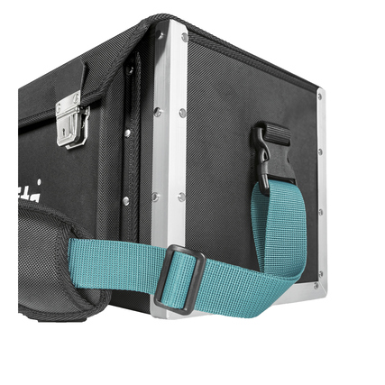 Schultergurt eines Werkzeugkoffers mit stabilem Metallverschluss und Textil-Außenmaterial.