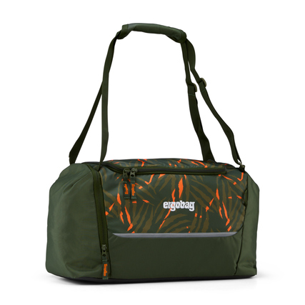 Grüne Sporttasche mit in orange-musterigem Design, Schulterriemen und zwei Griffen.