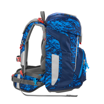 Seitenansicht eines blauen Schulranzens mit anatomisch geformten Schulterträgern.