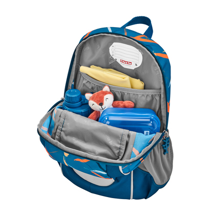 Kindergartenrucksack MAXI Dragon Milo mit Sicht auf das Innere und eingelegten Gegenständen.