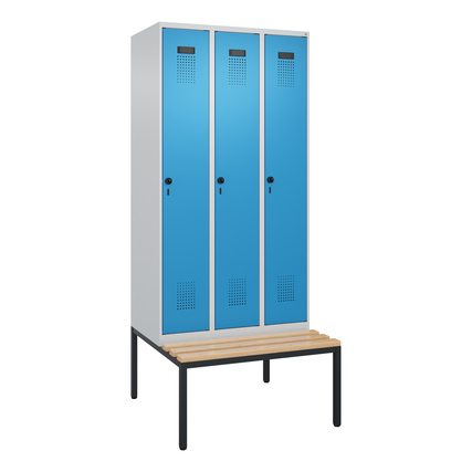 C+P Kleiderspind Evolo PLUS 900 x 2.120 x 815 mm (B x H x T) 3 Abteile Stahl/Buche-Hartholz Farbe der Front: lichtblau Farbe des Korpus: lichtgrau