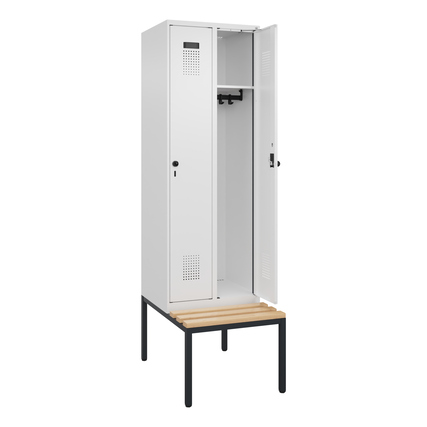 Kleiderspind Evolo PLUS mit untergebauter Sitzbank und zwei Türfächern in verkehrsweiß.