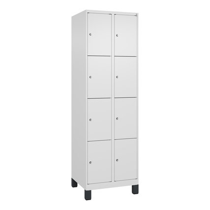 Schließfachschrank mit 8 Fächern und Standfuß in verkehrsweiß, rechte Türanschläge sichtbar.