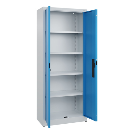 Flügeltürenschrank in lichtblau mit offenen Türen und fünf höhenverstellbaren Regalböden.