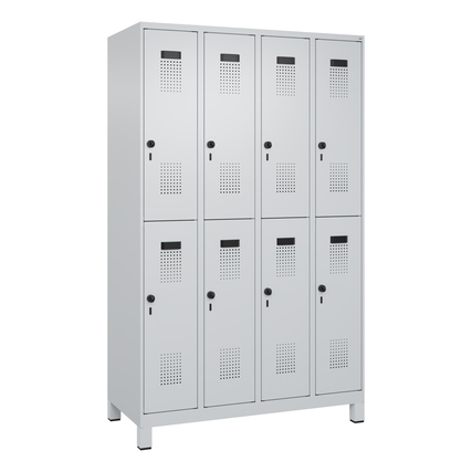 C+P Kleiderspind Evolo PLUS 1.200 x 1.950 x 500 mm (B x H x T) 4 Abteile Stahl Farbe der Front: lichtgrau Farbe des Korpus: lichtgrau