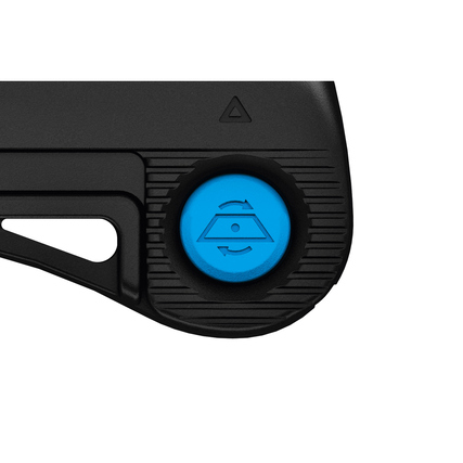 Detailansicht des MARTOR Sicherheitsmessers SECUPRO MAXISAFE mit blauem 3-Seiten-Schieber.