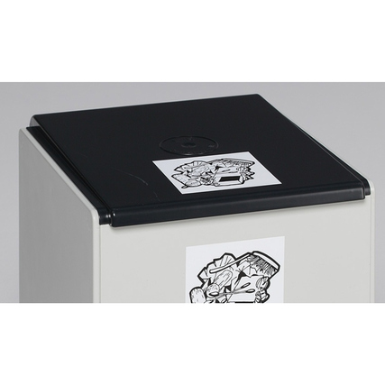 Anthrazitfarbener Deckel für eine Abfalltonne, abgebildet auf einem Tonnensystem.